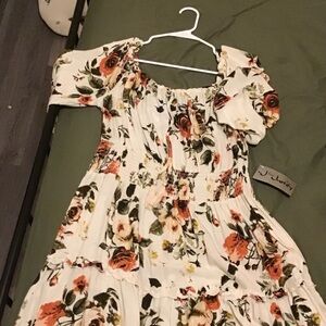 Floral mini dress size XL